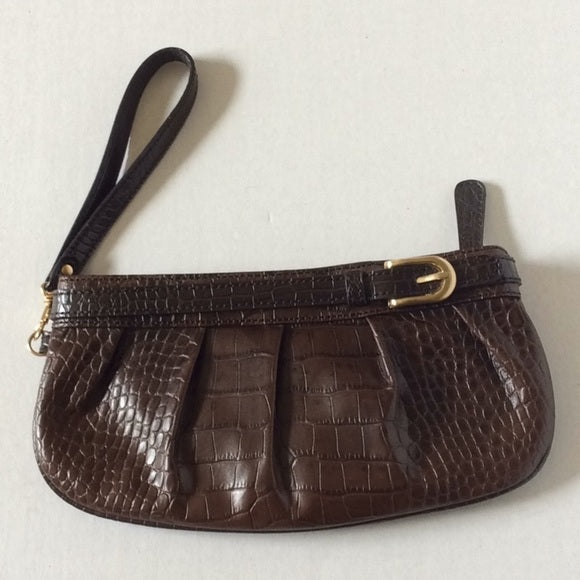 Ann Taylor LOFT Brown Leather Wristlet – Classic & Chic 🤎