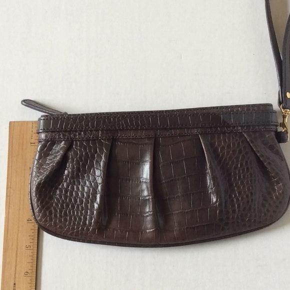 Ann Taylor LOFT Brown Leather Wristlet – Classic & Chic 🤎
