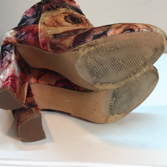 Liliana Red, Beige & Pink Tapestry Velour Booties Size 8