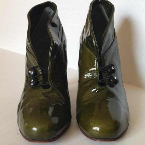 Mishka Vintage Army Green Leather Booties Size 8 in original box