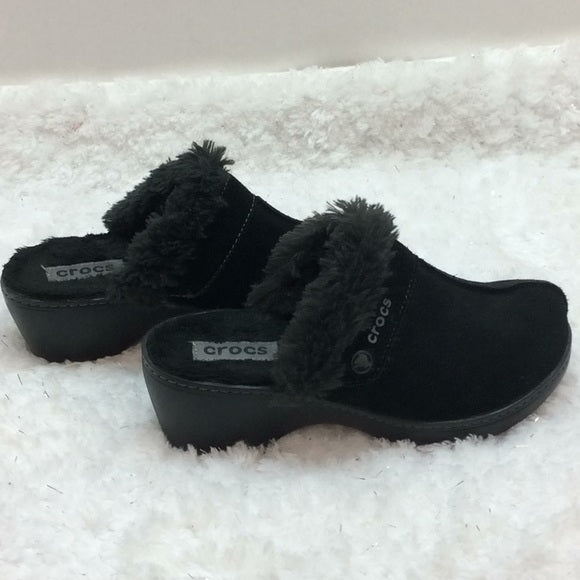 CROC Black & Gray Clogs with Fur Lining Size 7