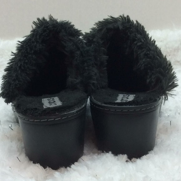 CROC Black & Gray Clogs with Fur Lining Size 7