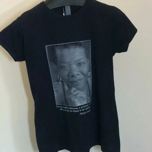 Vintage Maya Angelou Graphic Tee – Iconic Poet & Activist – XL