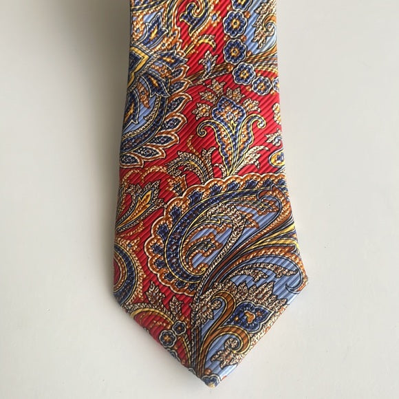 Bloomingdale's by Trafalgar Silk Paisley Tie