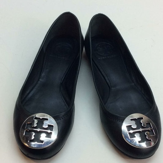 Tory Burch Black Leather Flats with Silver Logo – Size 6
